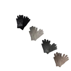 Fingerhandsker med Udsmykning